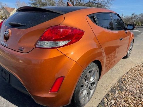 Used 2014 Hyundai Veloster RE:FLEX Edition FWD image 8