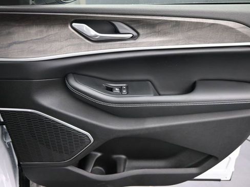 New 2026 Jeep Grand Cherokee L Limited image 27