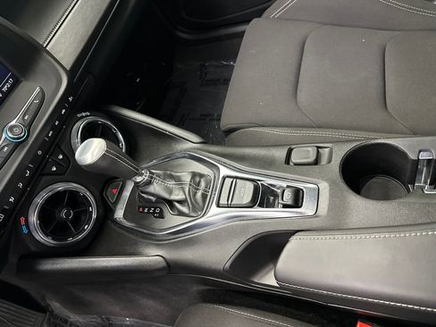 Used 2020 Chevrolet Camaro LT RWD image 27