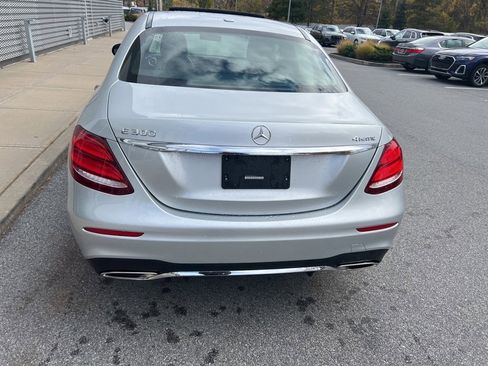 Used 2019 Mercedes-Benz E 300 4MATIC image 33