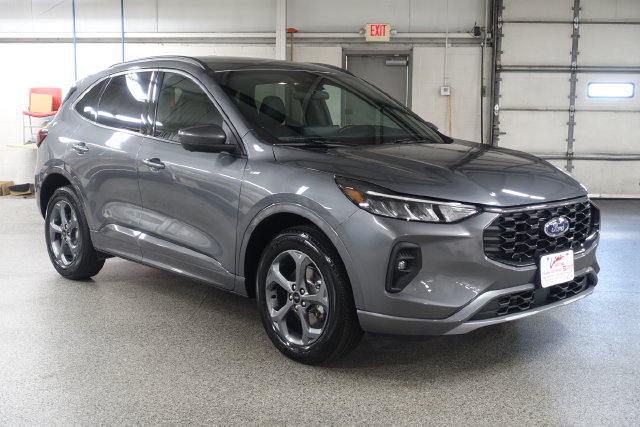 Used 2024 Ford Escape ST-Line Select w/ Tech Pack #2 AWD/4WD image 1
