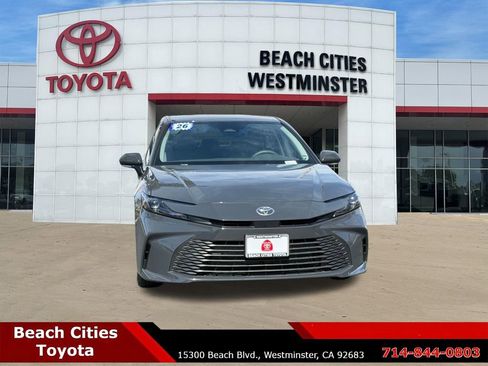 Used 2026 Toyota Camry LE w/ Convenience Package image 3