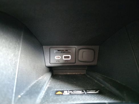 Used 2023 Chevrolet Bolt EUV Premier w/ Redline Edition image 16