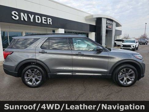 Used 2025 Ford Explorer Active w/ Active Comfort Package image 38