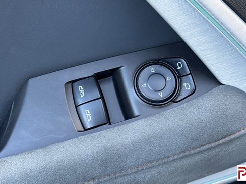 Certified 2017 Chevrolet Camaro SS w/ 50th Anniversary Edition RWD image 13