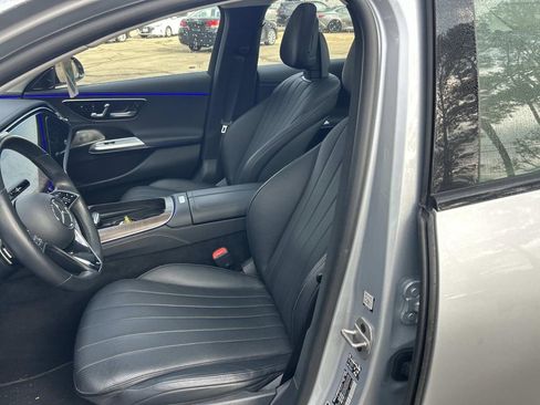 Used 2024 Mercedes-Benz E 350 4MATIC Sedan image 17