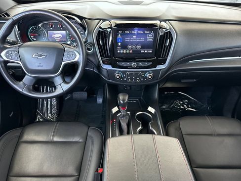 Certified 2022 Chevrolet Traverse RS FWD image 16