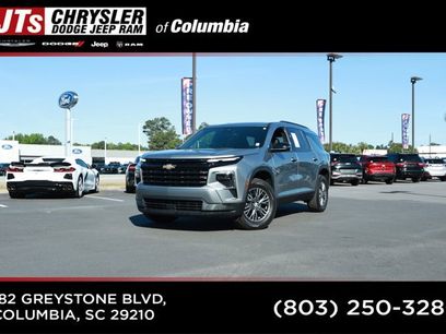 Used 2024 Chevrolet Traverse LT