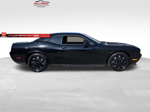 Used 2013 Dodge Challenger R/T image 2