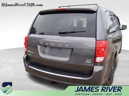 Used 2019 Dodge Grand Caravan GT FWD image 14