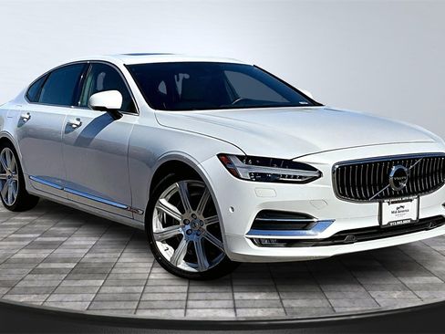 Used 2018 Volvo S90 T6 Inscription w/ Convenience Package image 12