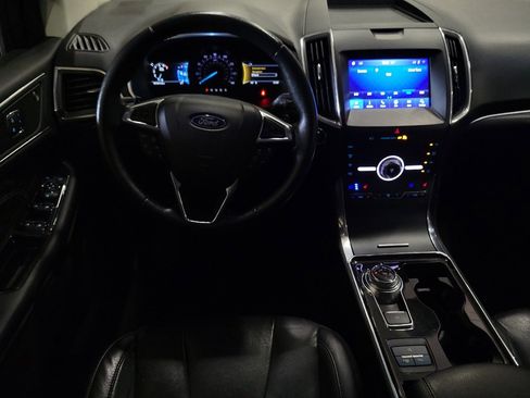 Used 2020 Ford Edge Titanium w/ Equipment Group 301A AWD/4WD image 22
