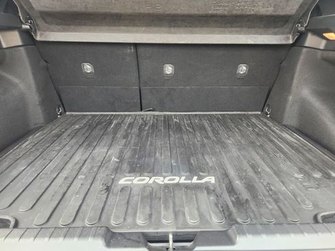 Used 2025 Toyota Corolla Hatchback image 31