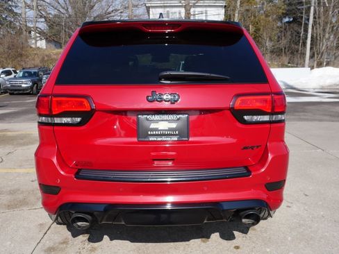 Used 2015 Jeep Grand Cherokee SRT w/ Luxury Group II image 45