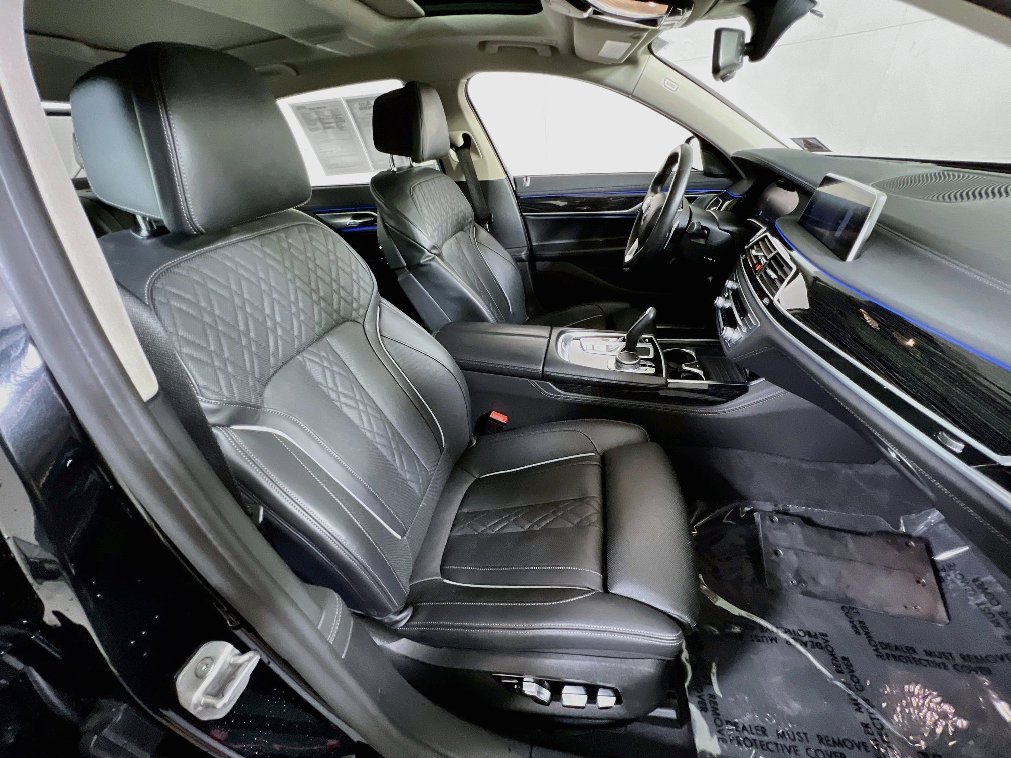 Used 2022 BMW 740i xDrive w/ Premium Package AWD/4WD image 30