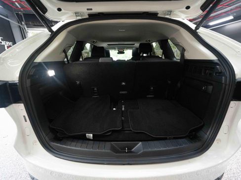 Used 2024 MAZDA CX-90 Plug-In Hybrid w/ Preferred AWD/4WD image 28