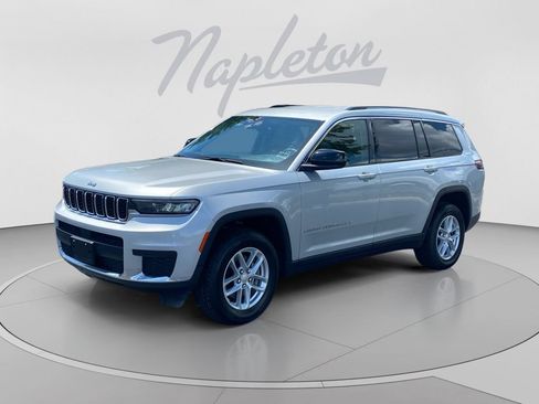 Used 2023 Jeep Grand Cherokee L Laredo RWD image 1