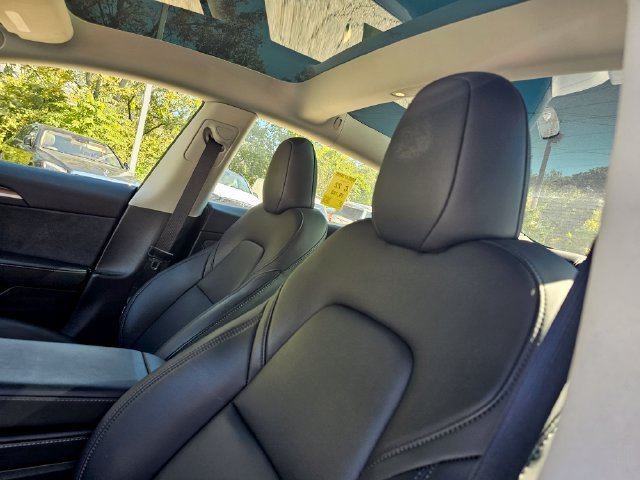 Used 2023 Tesla Model 3 Standard Range RWD image 7