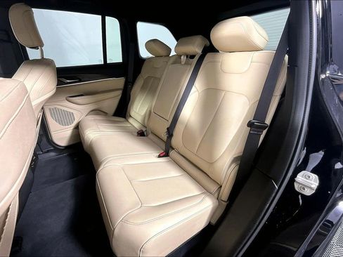 Used 2023 Jeep Grand Cherokee Limited AWD/4WD image 26
