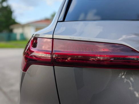 Used 2021 Audi e-tron Premium w/ Towing Package image 86