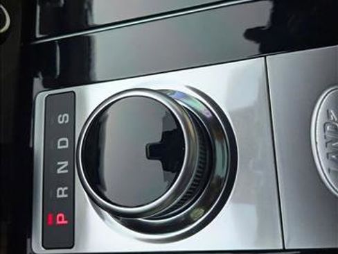 Used 2022 Land Rover Range Rover Westminster Edition image 12