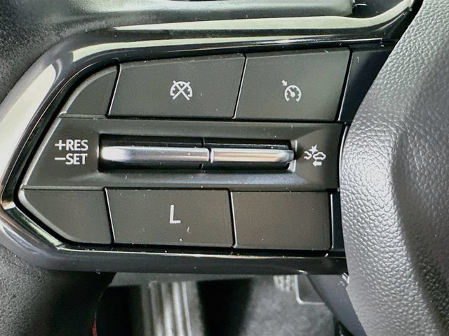 Used 2025 Chevrolet Equinox RS w/ Safety and Technology Package AWD/4WD image 10