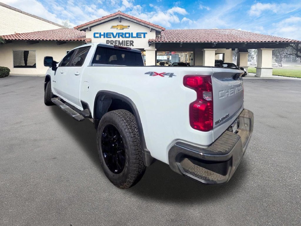 Used 2025 Chevrolet Silverado 2500 LT w/ Convenience Package AWD/4WD image 3