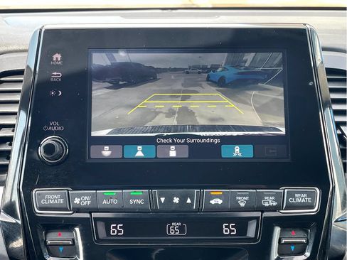 Used 2024 Honda Odyssey Touring image 18