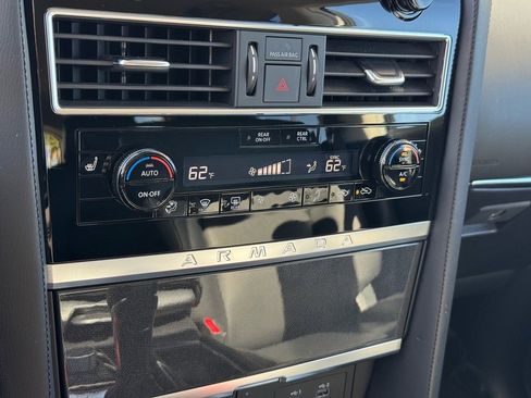 Used 2024 Nissan Armada SV image 34