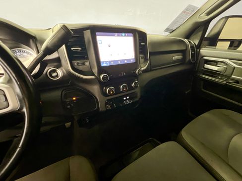 Used 2024 RAM 3500 Big Horn AWD/4WD image 26