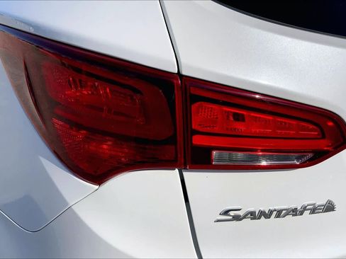 Used 2017 Hyundai Santa Fe Sport image 27
