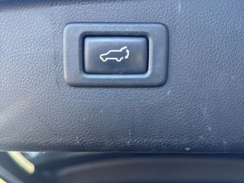 Used 2017 Subaru Outback 2.5i Limited image 7