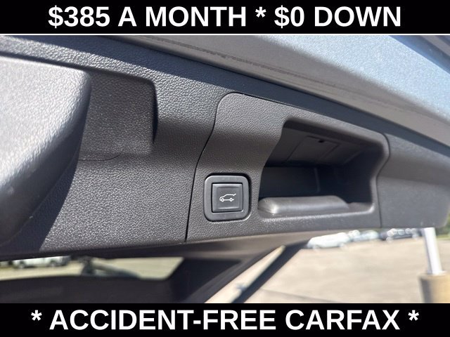 Used 2023 GMC Acadia SLE w/ Driver Convenience Package FWD image 16