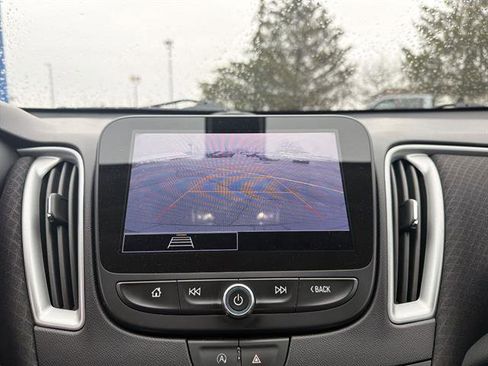 Used 2022 Chevrolet Malibu LT image 44