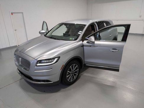 Used 2022 Lincoln Nautilus Standard image 15