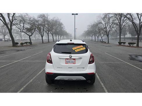 Used 2018 Buick Encore Preferred image 6