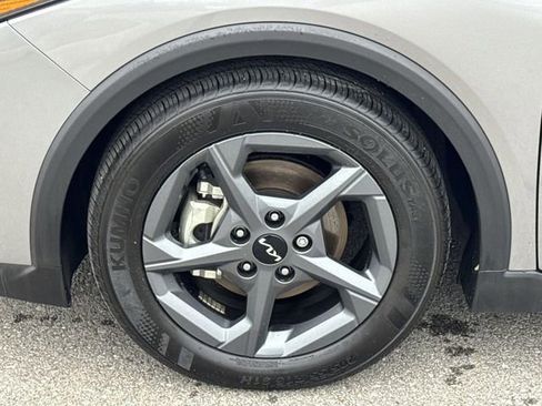 Used 2025 Kia K4 LXS image 21