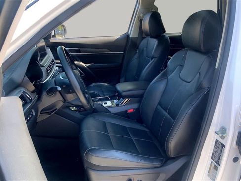 Certified 2022 Kia Telluride EX w/ EX Premium Package AWD/4WD image 8
