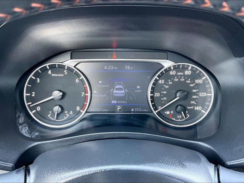 Used 2024 Nissan Altima 2.5 SR FWD image 13