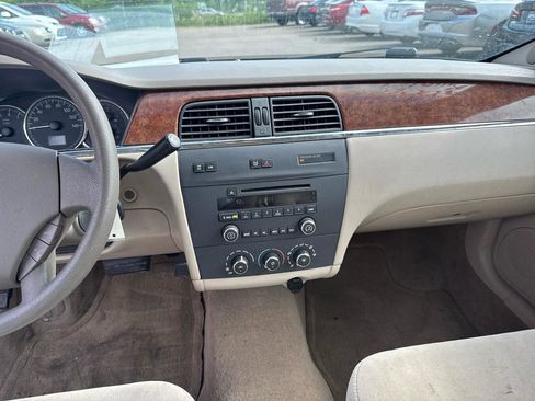 Used 2006 Buick LaCrosse CX FWD image 10