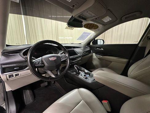 Used 2022 Cadillac XT4 Premium Luxury w/ Safety Alert Package AWD/4WD image 25