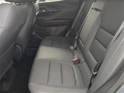 Used 2021 Chevrolet TrailBlazer RS w/ Technology Package image 14