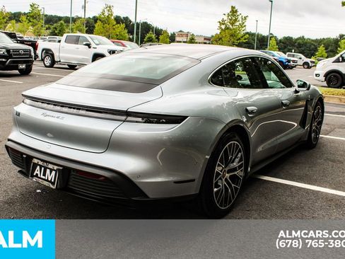 Used 2023 Porsche Taycan 4S w/ Performance Package image 6