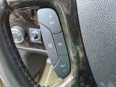 Used 2015 Chevrolet Express 2500 Extended RWD image 23