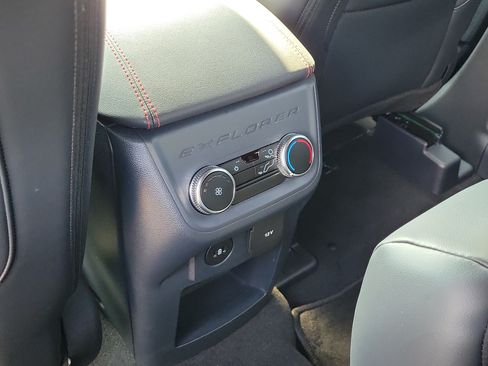 Used 2026 Ford Explorer ST-Line RWD image 14