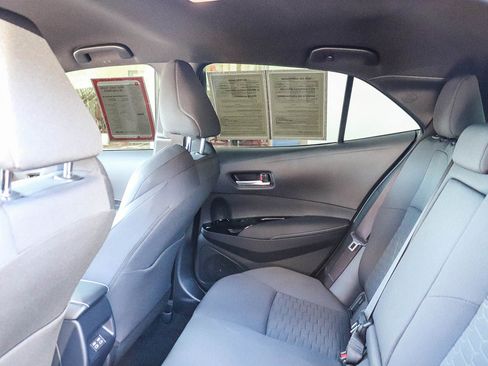 Used 2025 Toyota Corolla SE image 19