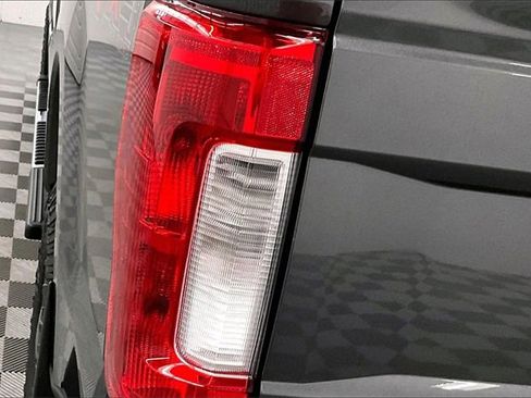 Used 2019 Ford F250 XLT w/ XLT Premium Package image 30