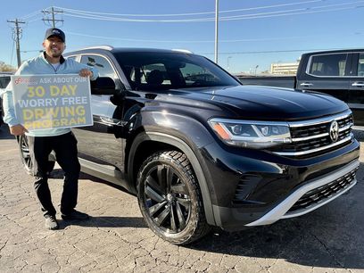 Used 2023 Volkswagen Atlas Cross Sport SE w/ Panoramic Sunroof Package