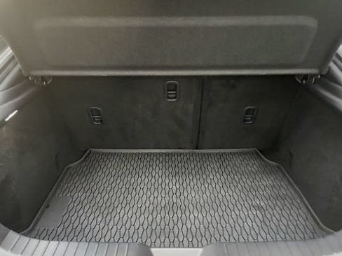 Used 2025 MAZDA MAZDA3 s Sport FWD image 30