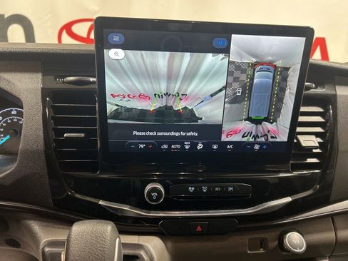 Used 2023 Ford Transit 350 XLT image 34